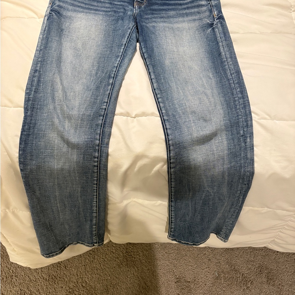 Buckle Women's Blue Jeans - Picture 2 of 3